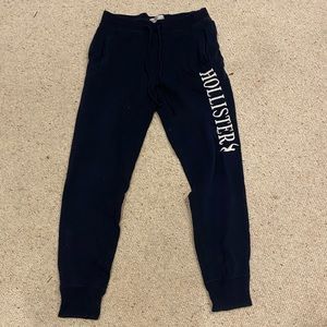 Navy blue Hollister sweatpants size small